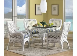 White Wicker Furniture